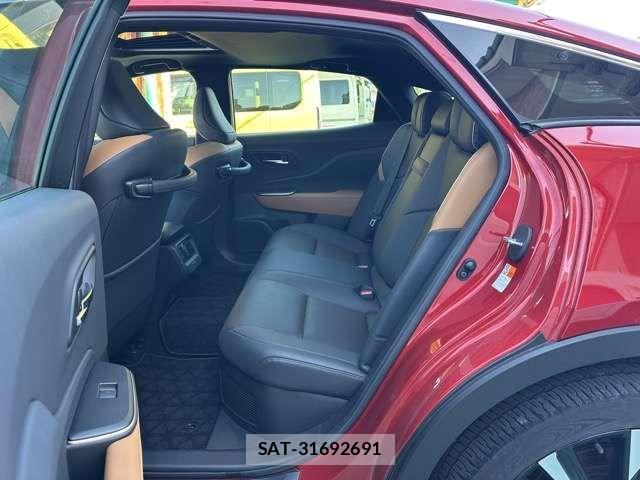Toyota Crown Crossover 2022-11 6010551-5