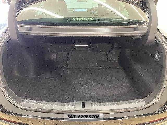 Toyota Crown Crossover 2023-04 6212886-12