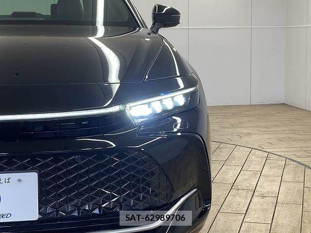 Toyota Crown Crossover 2023-04 6212886-19