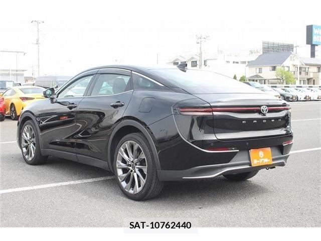 Toyota Crown Crossover 2022-12 6263600-10
