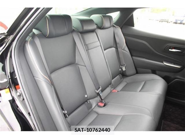 Toyota Crown Crossover 2022-12 6263600-23