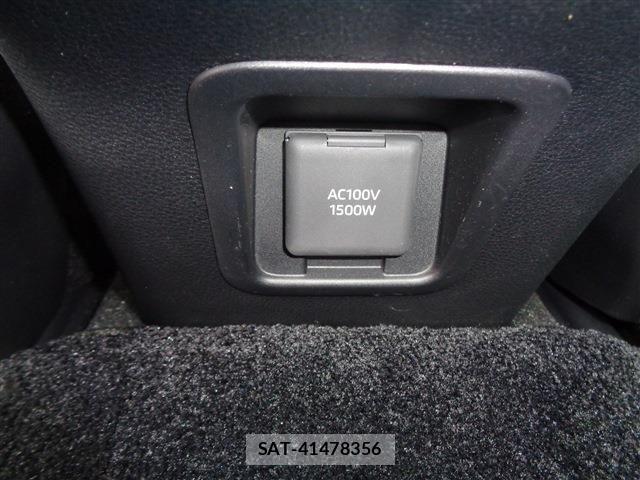 Toyota Crown Crossover 2023-11 6525845-13