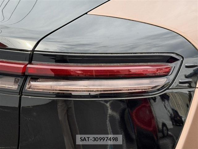 Toyota Crown Crossover 2022-12 6611190-12