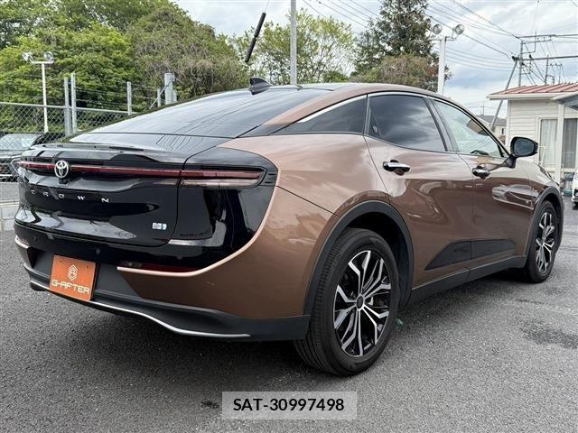 Toyota Crown Crossover 2022-12 6611190-21