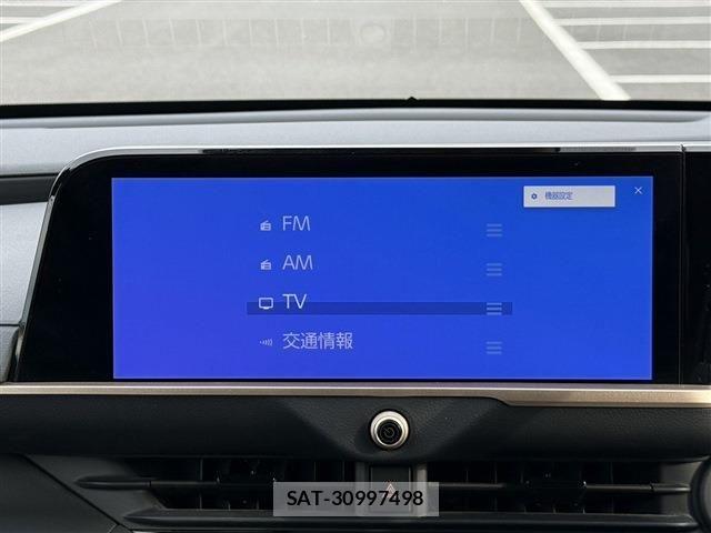 Toyota Crown Crossover 2022-12 6611190-3