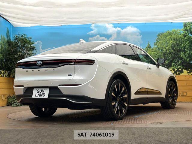 Toyota Crown Crossover 2023-03 6641384-18