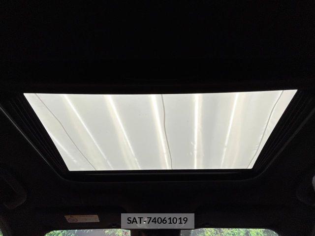 Toyota Crown Crossover 2023-03 6641384-2