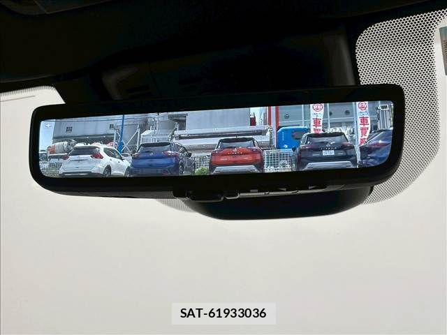 Toyota Crown Crossover 2022-09 6670951-4