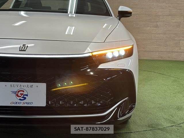 Toyota Crown Crossover 2024-04 6670948-10