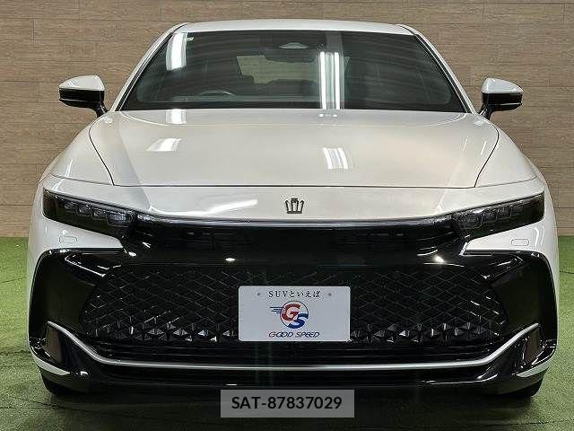 Toyota Crown Crossover 2024-04 6670948-16