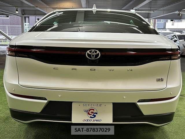 Toyota Crown Crossover 2024-04 6670948-18