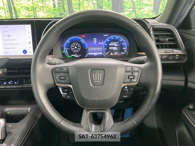 Toyota Crown Crossover 2023-03 6675467-11