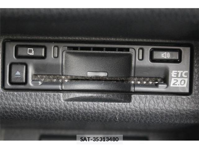 Toyota Crown Crossover 2022-11 6675462-27