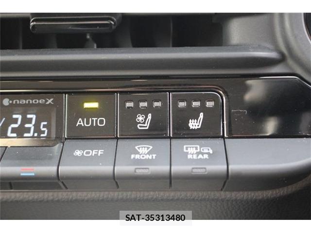 Toyota Crown Crossover 2022-11 6675462-4