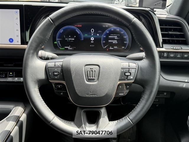 Toyota Crown Crossover 2022-12 6682618-18