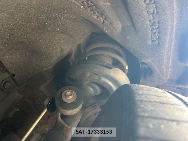 Toyota Crown Crossover 2023-06 6715898-19