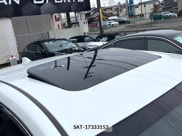 Toyota Crown Crossover 2023-06 6715898-2