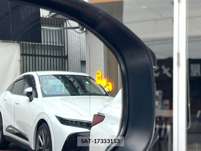Toyota Crown Crossover 2023-06 6715898-6