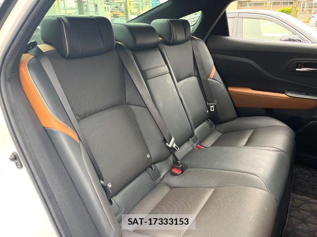 Toyota Crown Crossover 2023-06 6715898-8