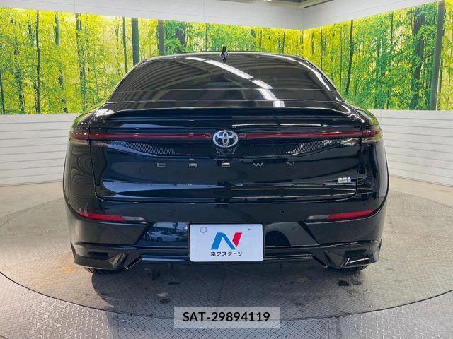 Toyota Crown Crossover 2023-07 6715893-14
