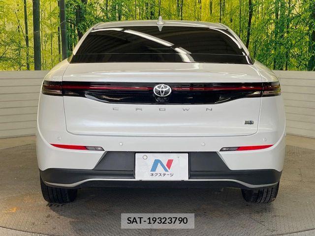 Toyota Crown Crossover 2024-03 6715910-14
