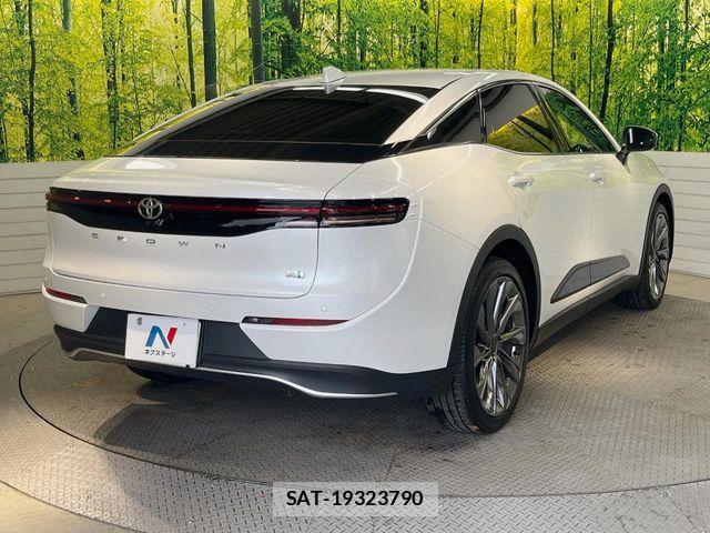 Toyota Crown Crossover 2024-03 6715910-16