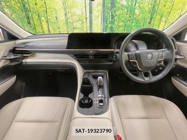 Toyota Crown Crossover 2024-03 6715910-1