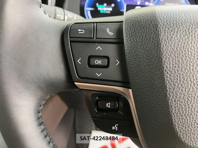 Toyota Crown Crossover 2023-03 6715897-9