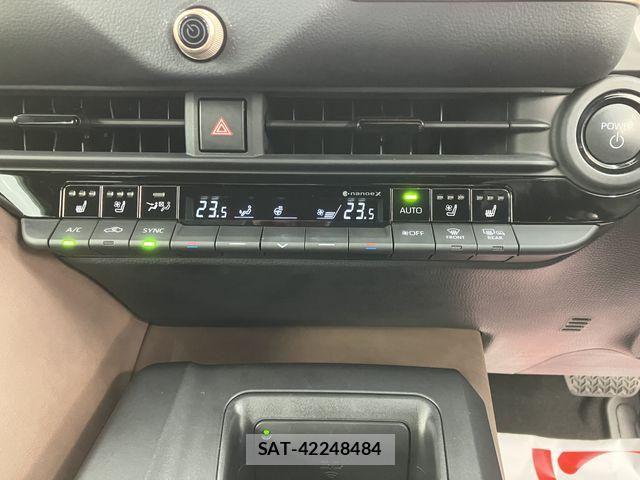 Toyota Crown Crossover 2023-03 6715897-12