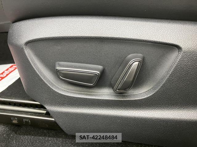 Toyota Crown Crossover 2023-03 6715897-16