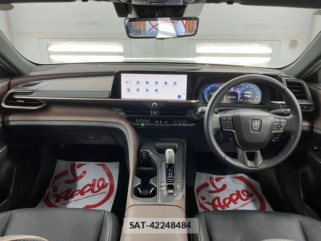 Toyota Crown Crossover 2023-03 6715897-1