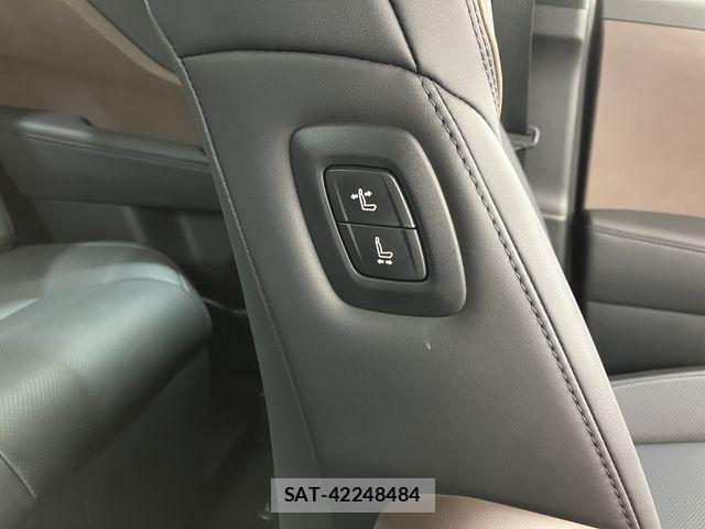Toyota Crown Crossover 2023-03 6715897-19