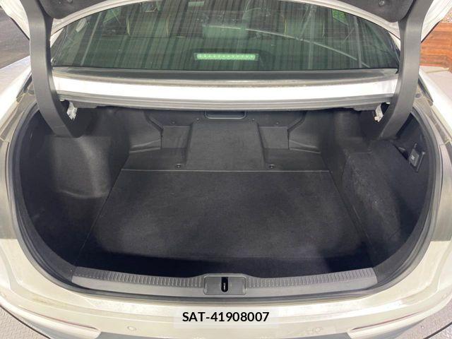 Toyota Crown Crossover 2023-05 6751113-9