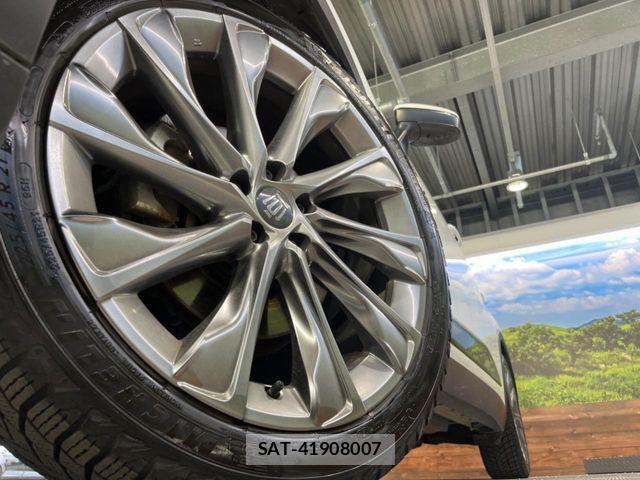 Toyota Crown Crossover 2023-05 6751113-12