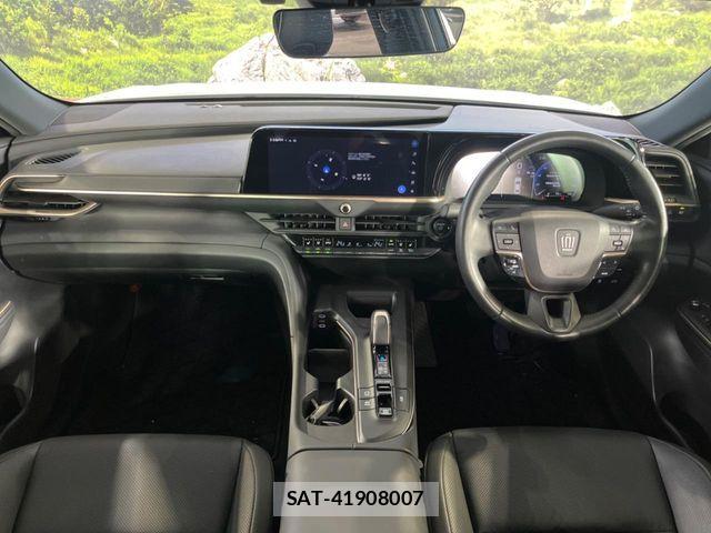 Toyota Crown Crossover 2023-05 6751113-1