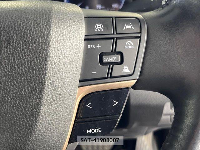 Toyota Crown Crossover 2023-05 6751113-4