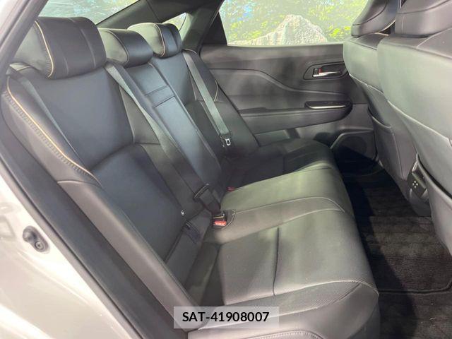 Toyota Crown Crossover 2023-05 6751113-8
