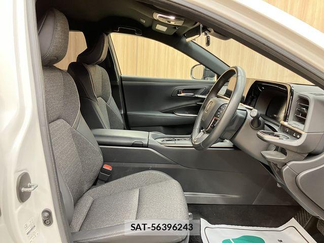 Toyota Crown Crossover 2024-01 6751115-20