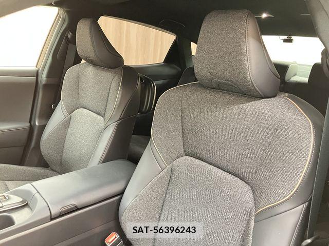 Toyota Crown Crossover 2024-01 6751115-22