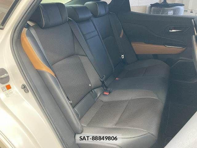 Toyota Crown Crossover 2023-08 6814337-12
