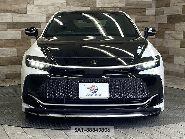 Toyota Crown Crossover 2023-08 6814337-2