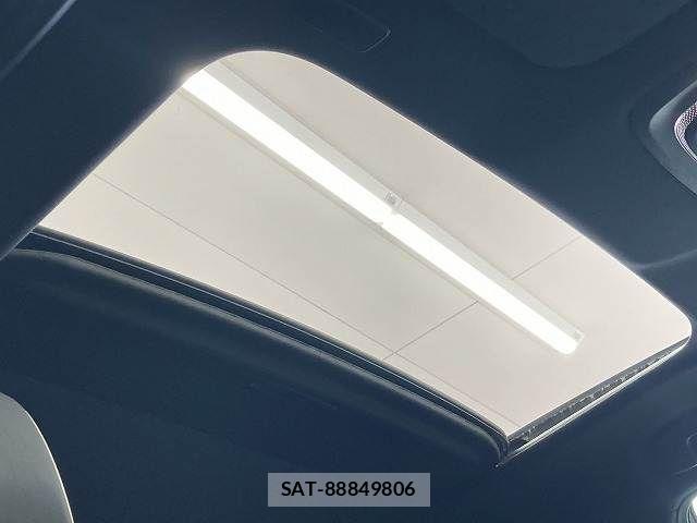Toyota Crown Crossover 2023-08 6814337-6