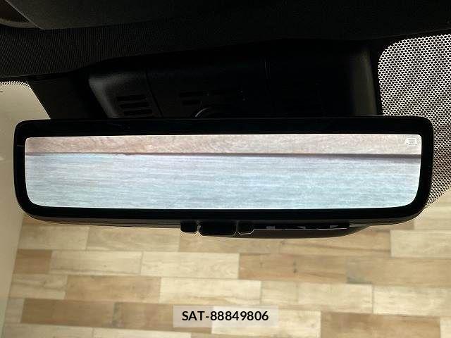 Toyota Crown Crossover 2023-08 6814337-7