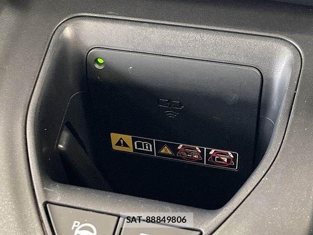 Toyota Crown Crossover 2023-08 6814337-8