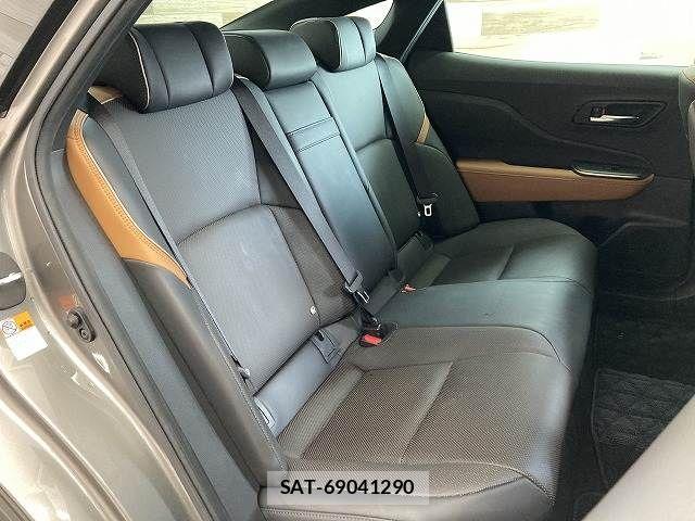 Toyota Crown Crossover 2023-05 6814355-12