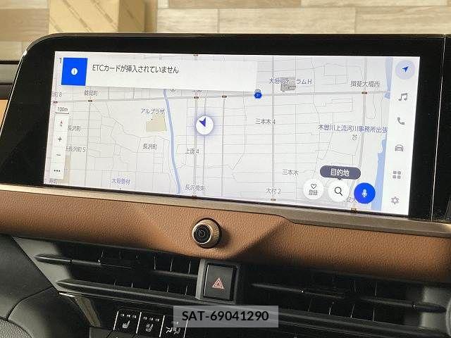 Toyota Crown Crossover 2023-05 6814355-3