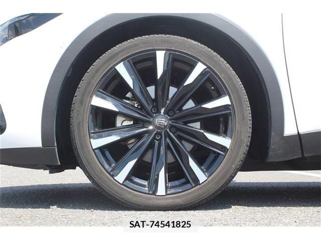 Toyota Crown Crossover 2022-12 6814365-16