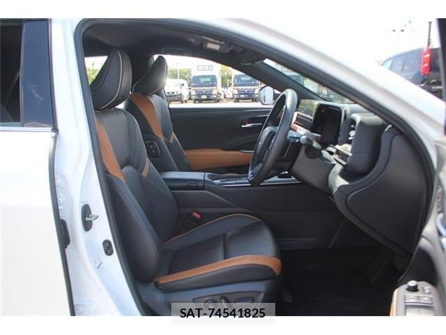 Toyota Crown Crossover 2022-12 6814365-20