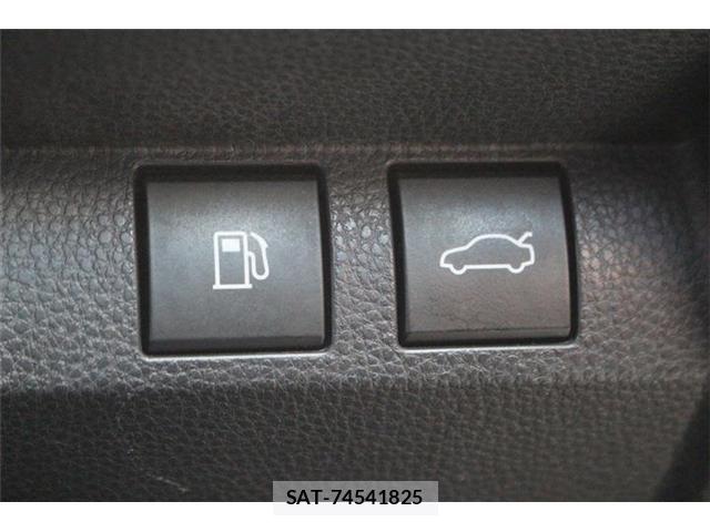 Toyota Crown Crossover 2022-12 6814365-5