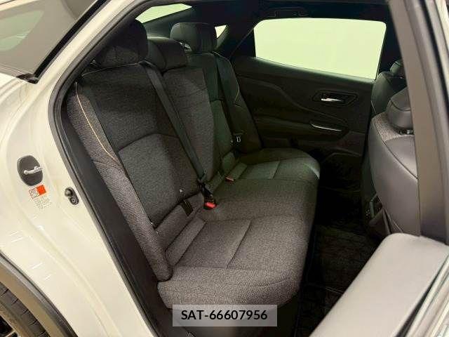 Toyota Crown Crossover 2023-01 6814360-10